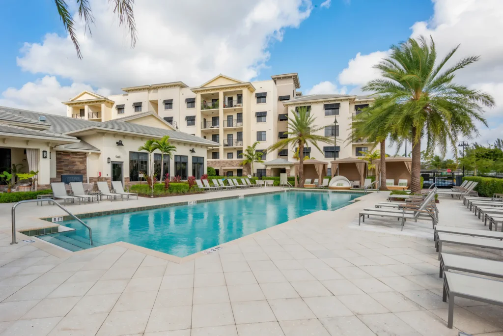 the ellery apartments in plantation pool area 5